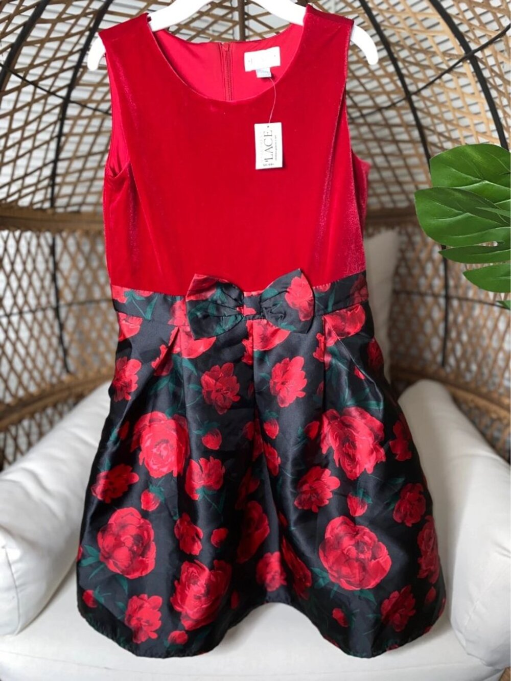 The Children’s Place Kids Girls Sleeveless Dress Size 14 NWT